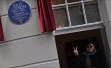 Yoko Ono unveiling a blue plaque at 34 Montagu Square, London, 23 October 2010