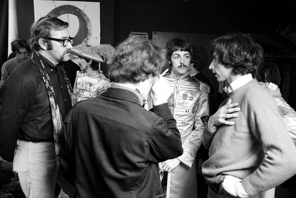 Mal Evans, Paul McCartney and Michael Cooper during the Sgt Pepper cover shoot, 30 March 1967