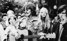 George and Pattie Harrison in Haight-Ashbury, San Francisco, 7 August 1967