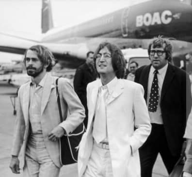John Lennon, Magic Alex (Alexis Mardas) and Mal Evans, 1968