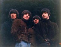 Uncropped, undistorted Rubber Soul cover photograph by Robert Freeman